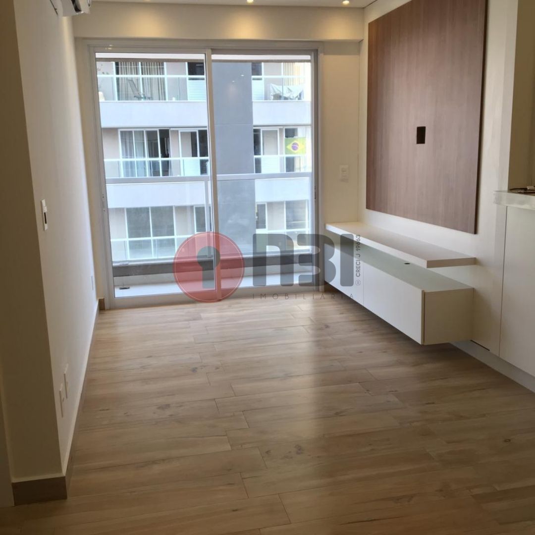 Apartamento com 1 quarto à venda, 70m² — foto 1 de 14