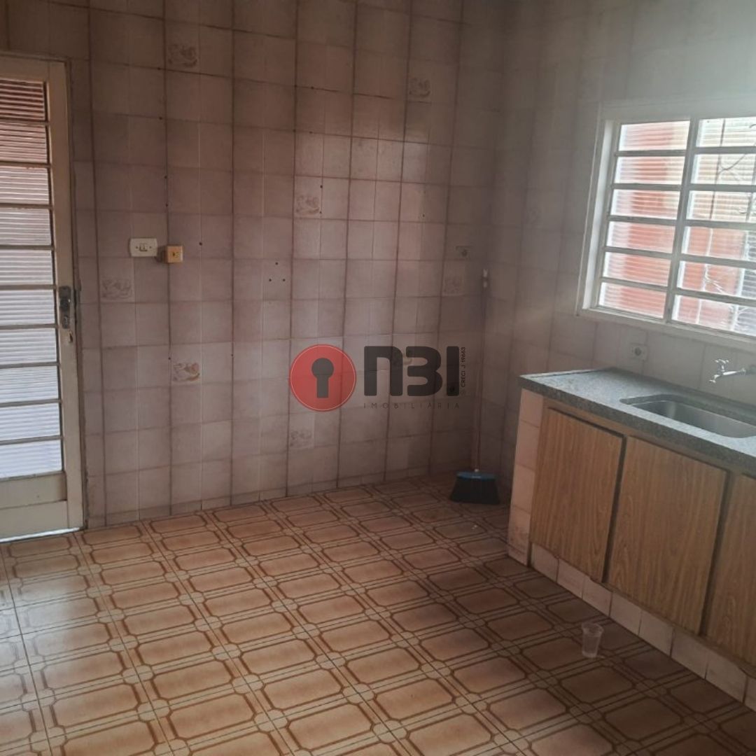Casa com 2 quartos à venda, 280m² — foto 3 de 13
