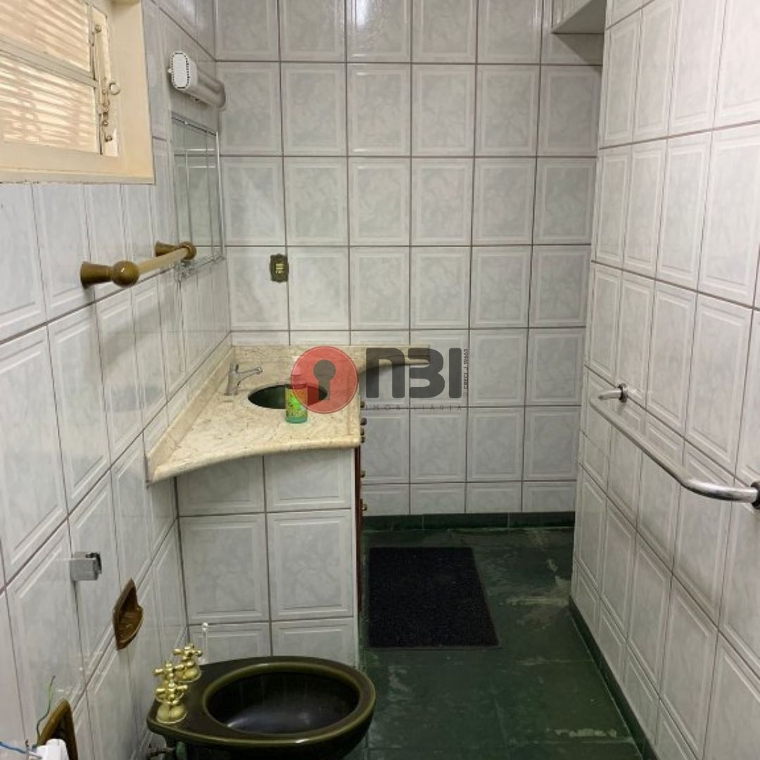 Casa com 3 quartos à venda, 272m² — foto 21 de 30