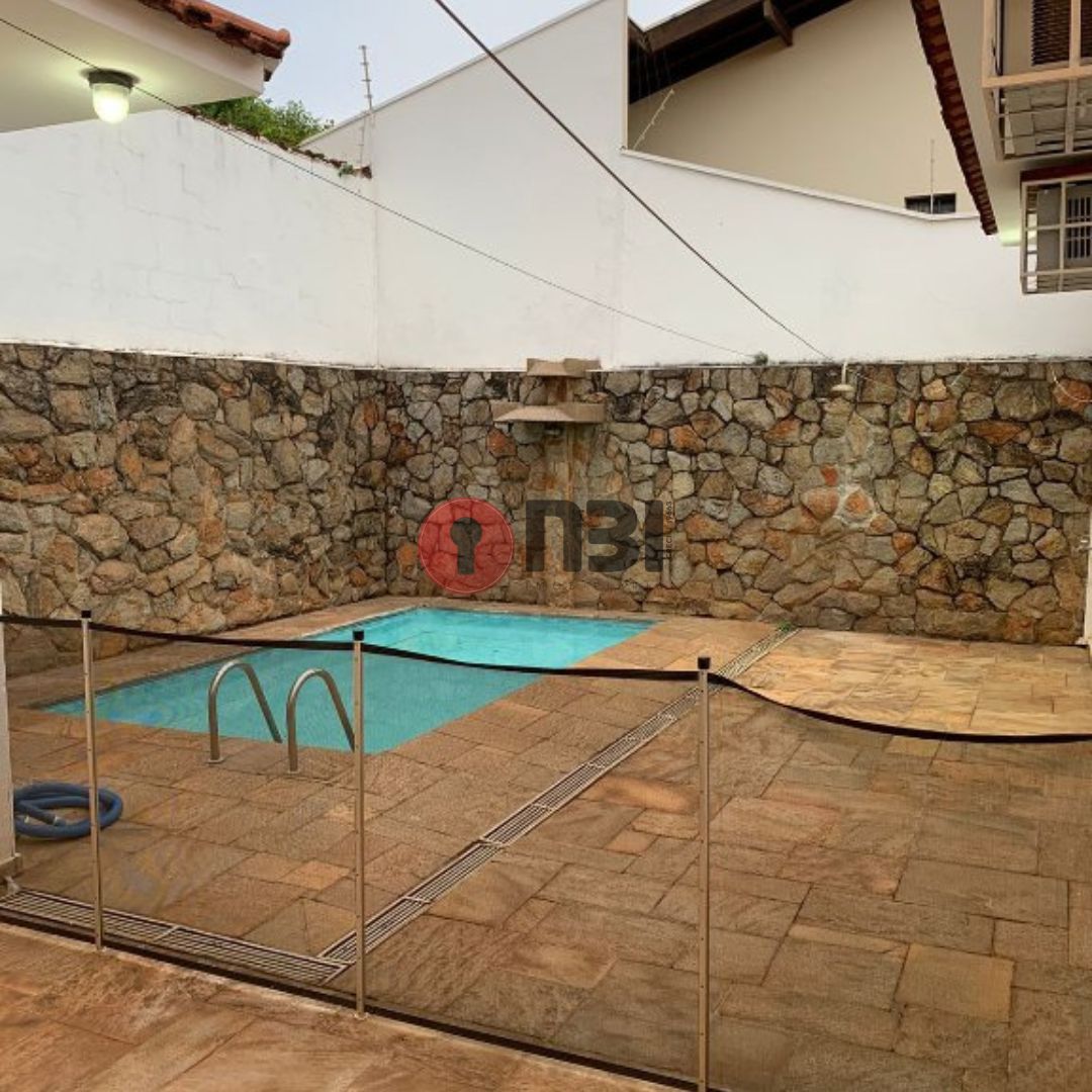 Casa com 3 quartos à venda, 208m² — foto 31 de 38