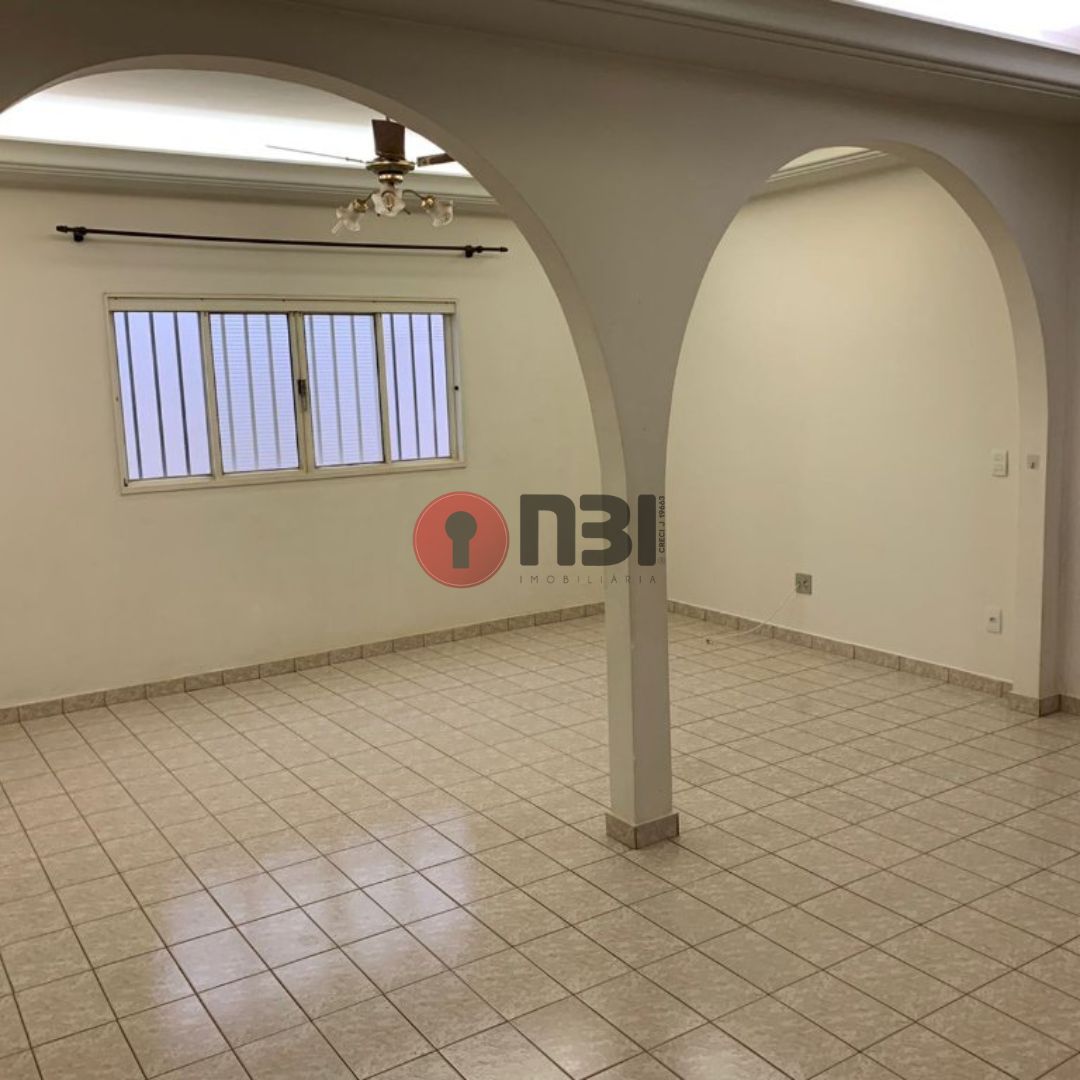 Casa com 3 quartos à venda, 208m² — foto 36 de 38