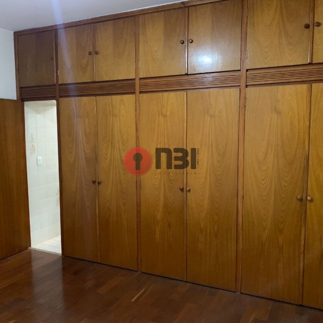 Casa com 3 quartos à venda, 208m² — foto 6 de 38