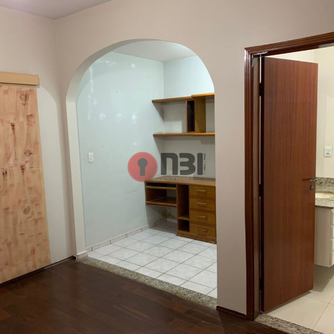 Casa com 3 quartos à venda, 208m² — foto 15 de 38
