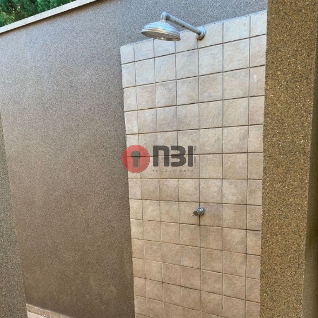 Casa com 3 quartos à venda, 250m² — foto 28 de 34