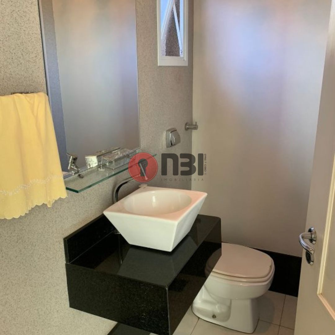 Casa com 3 quartos à venda, 250m² — foto 30 de 34