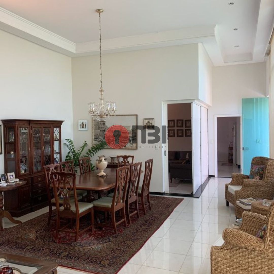 Casa com 3 quartos à venda, 250m² — foto 31 de 34