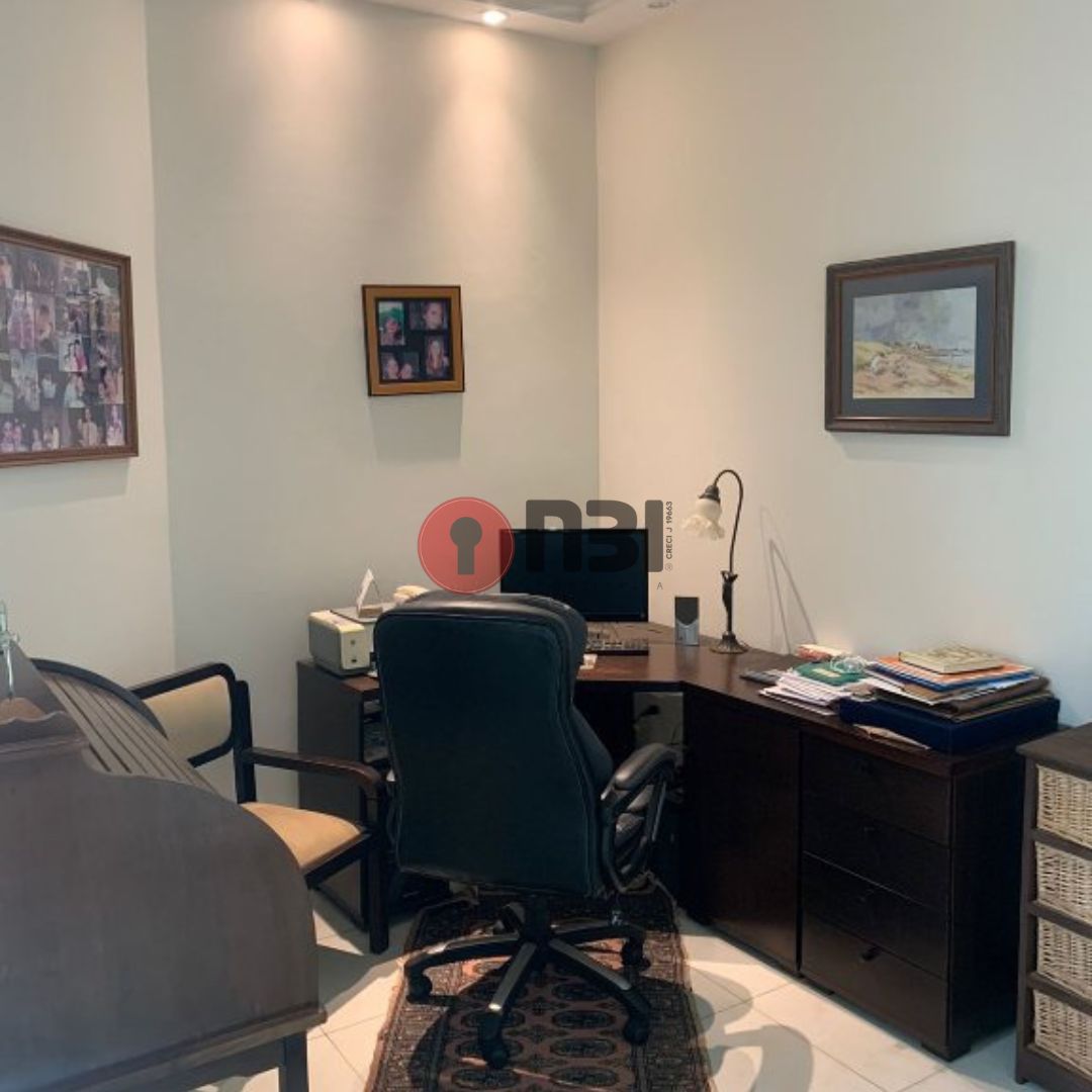 Casa com 3 quartos à venda, 250m² — foto 32 de 34
