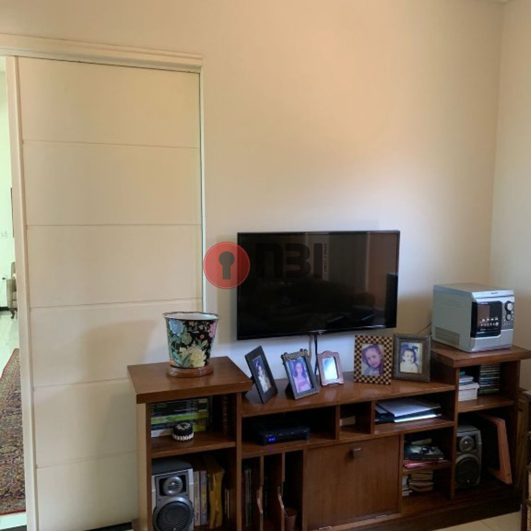 Casa com 3 quartos à venda, 250m² — foto 8 de 34