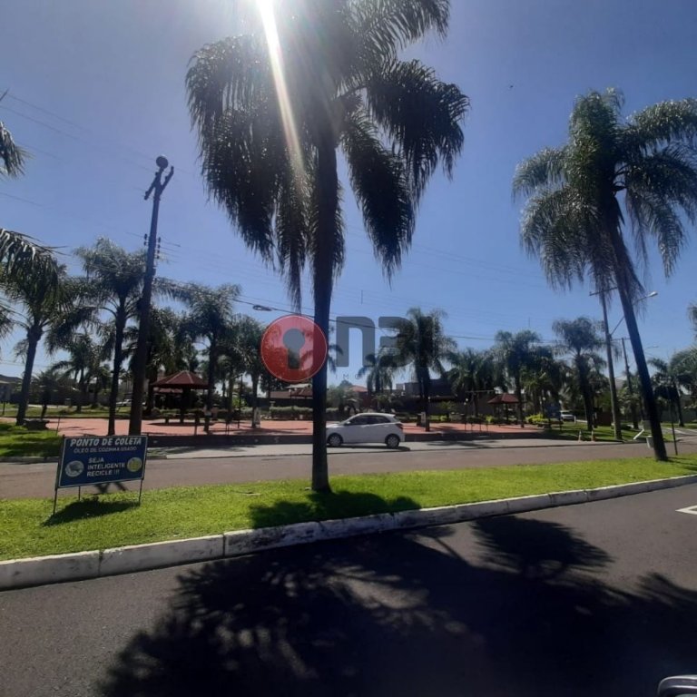Terreno / Lote / Condomínio  à venda, 360m² — foto 1 de 7