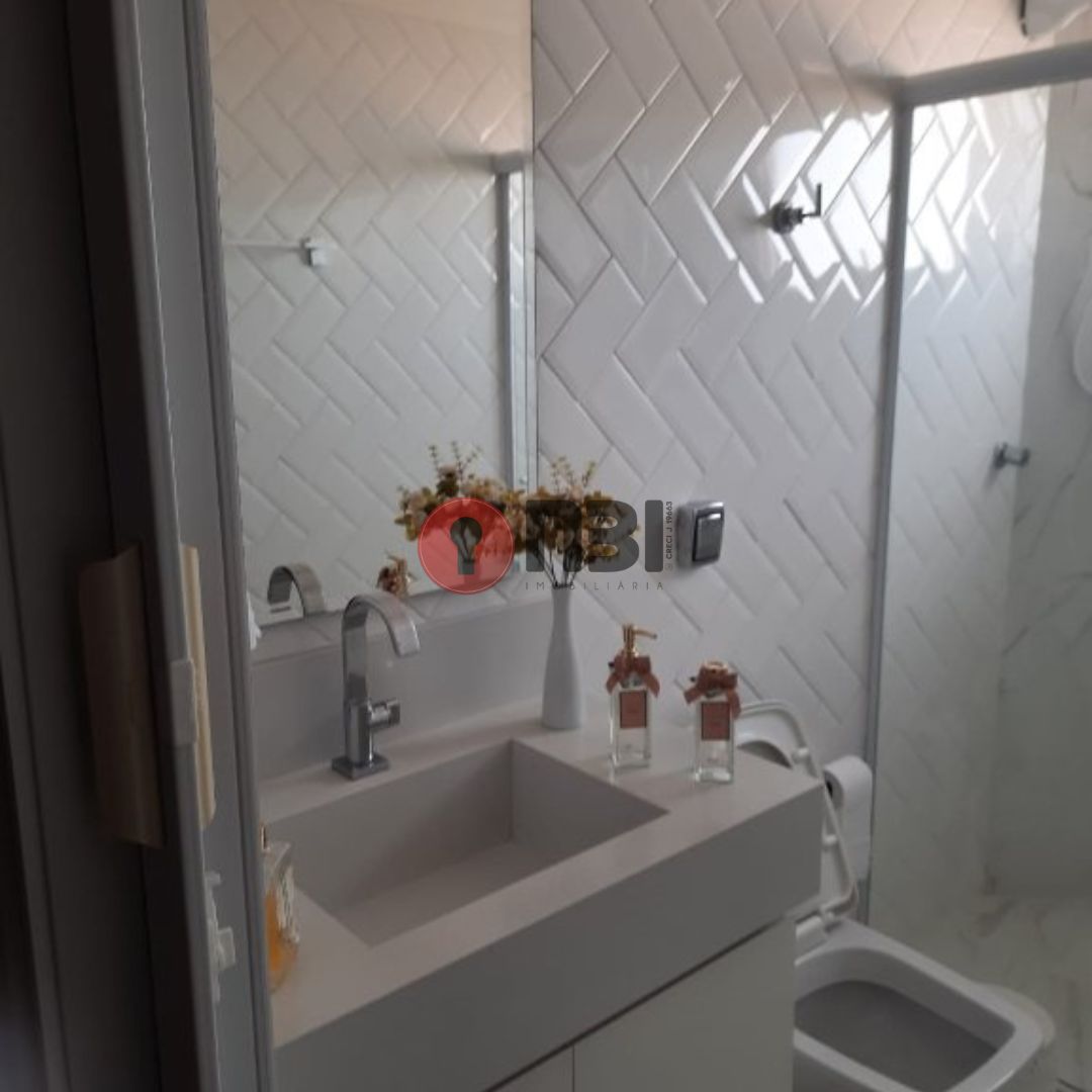 Apartamento com 2 quartos à venda, 75m² — foto 4 de 19