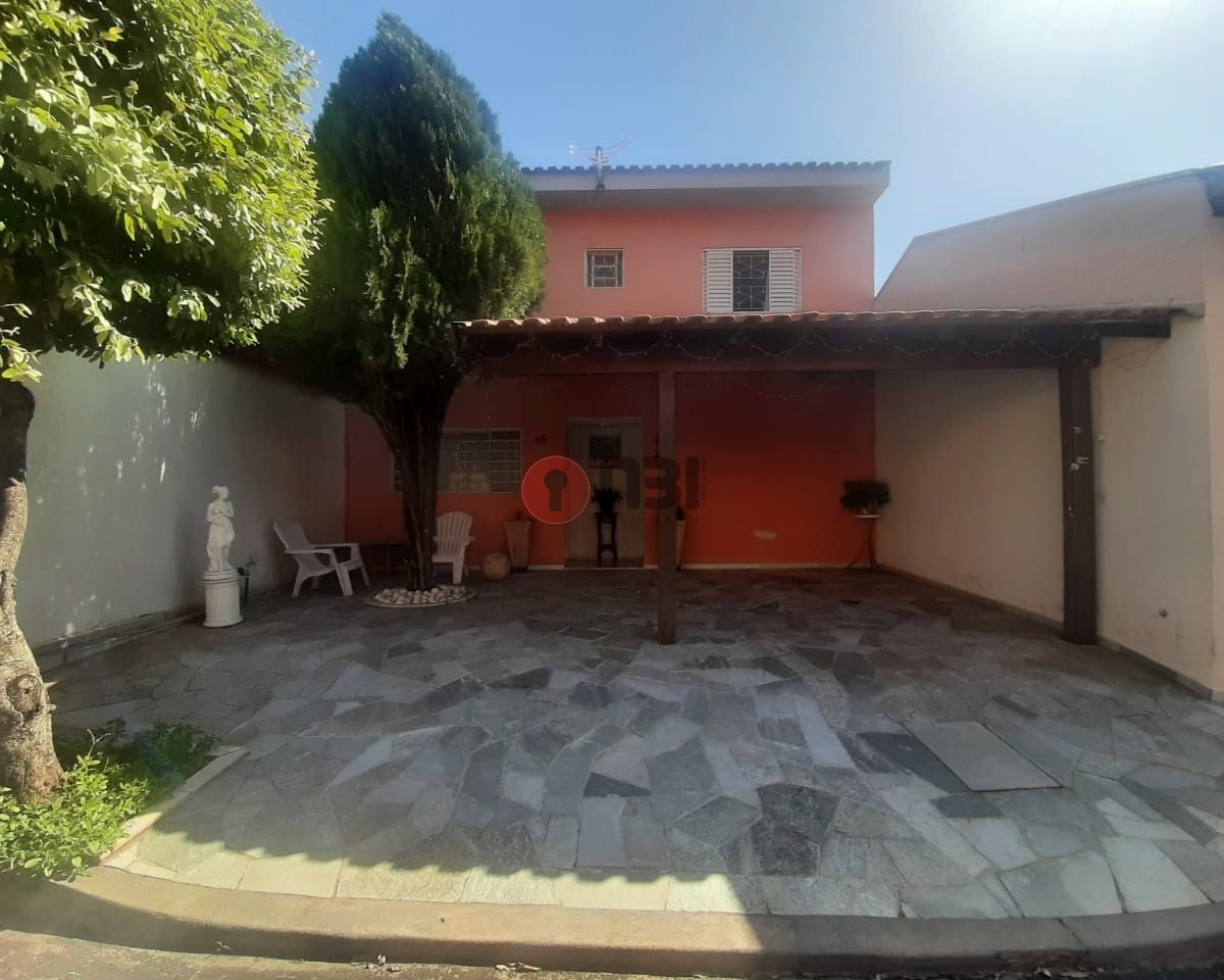 Casa com 2 quartos à venda, 80m² — foto 1 de 27