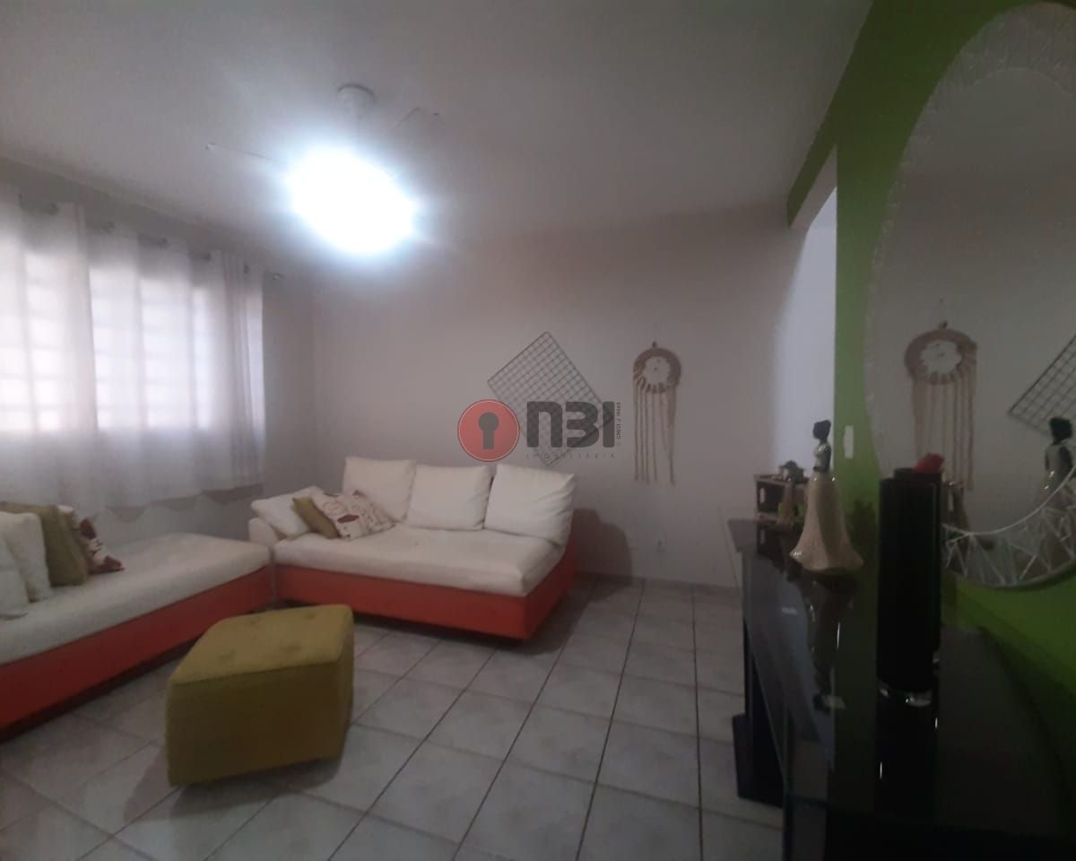 Casa com 2 quartos à venda, 80m² — foto 3 de 27