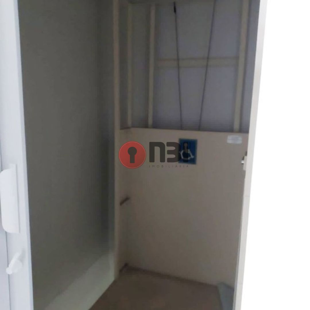 Imóvel Comercial com 8 quartos para aluguel, 210m² — foto 2 de 20