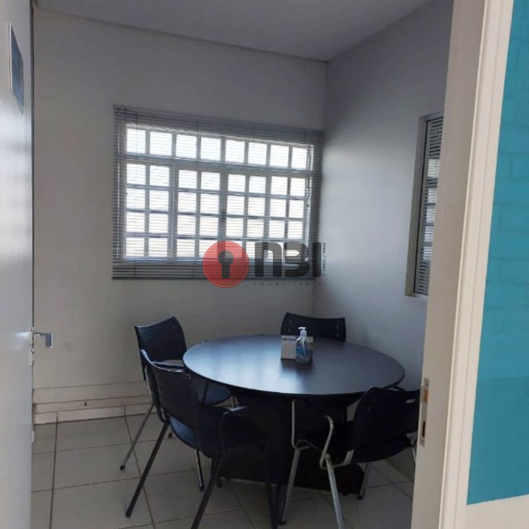 Imóvel Comercial com 8 quartos para aluguel, 210m² — foto 9 de 20
