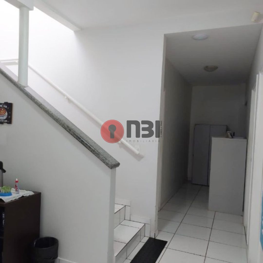 Imóvel Comercial com 8 quartos para aluguel, 210m² — foto 17 de 20