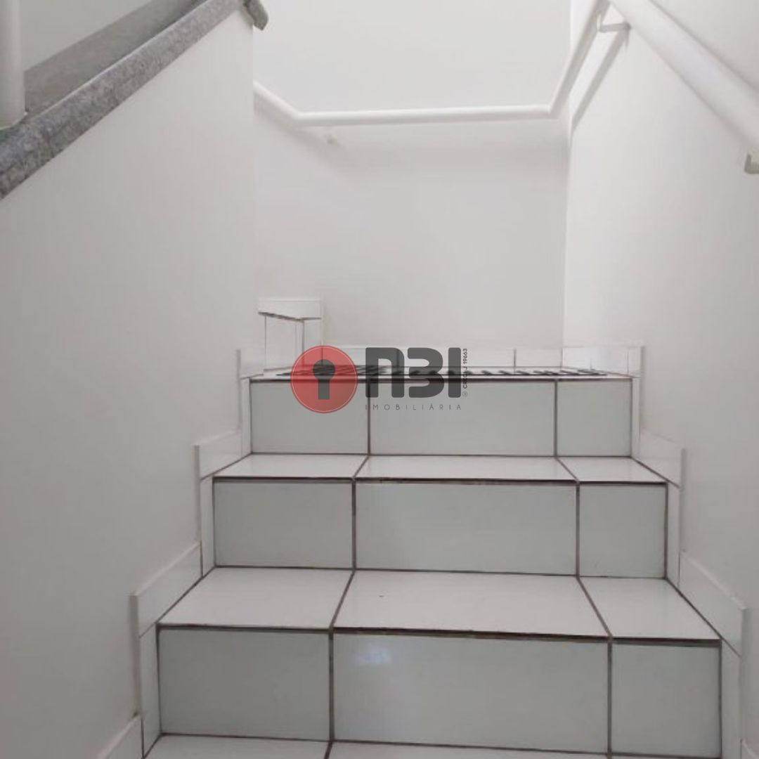 Imóvel Comercial com 8 quartos para aluguel, 210m² — foto 18 de 20