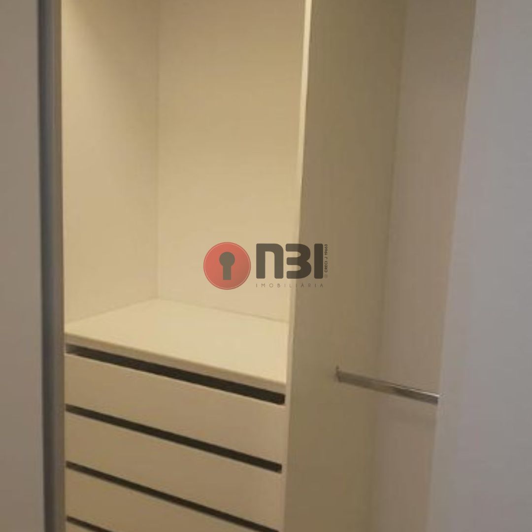 Apartamento com 2 quartos à venda, 80m² — foto 2 de 18