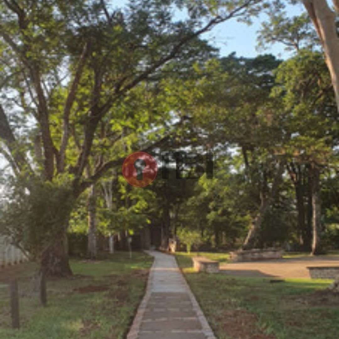 Terreno / Lote / Condomínio  à venda, 360m² — foto 6 de 8