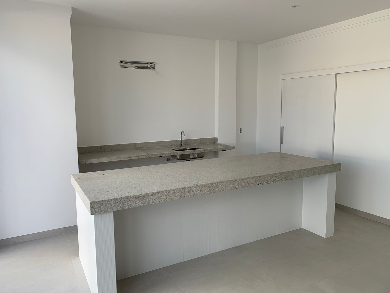 Casa de Condomínio com 3 quartos à venda, 264m² — foto 13 de 50