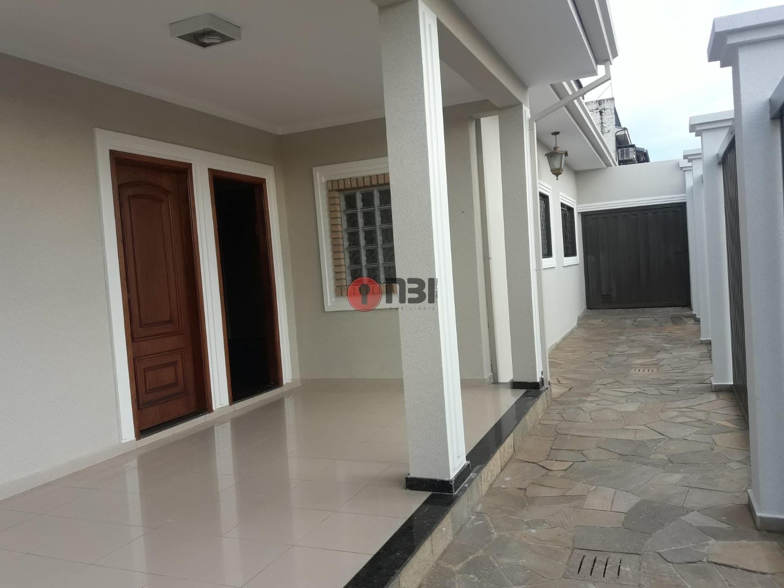 Casa com 3 quartos à venda, 256m² — foto 5 de 26