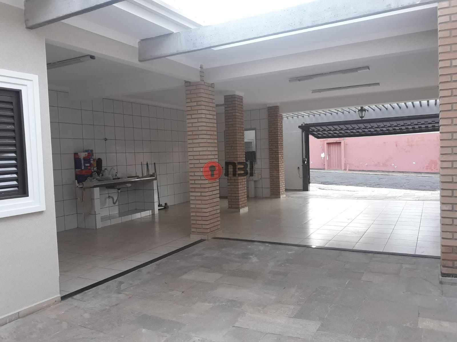Casa com 3 quartos à venda, 256m² — foto 10 de 26