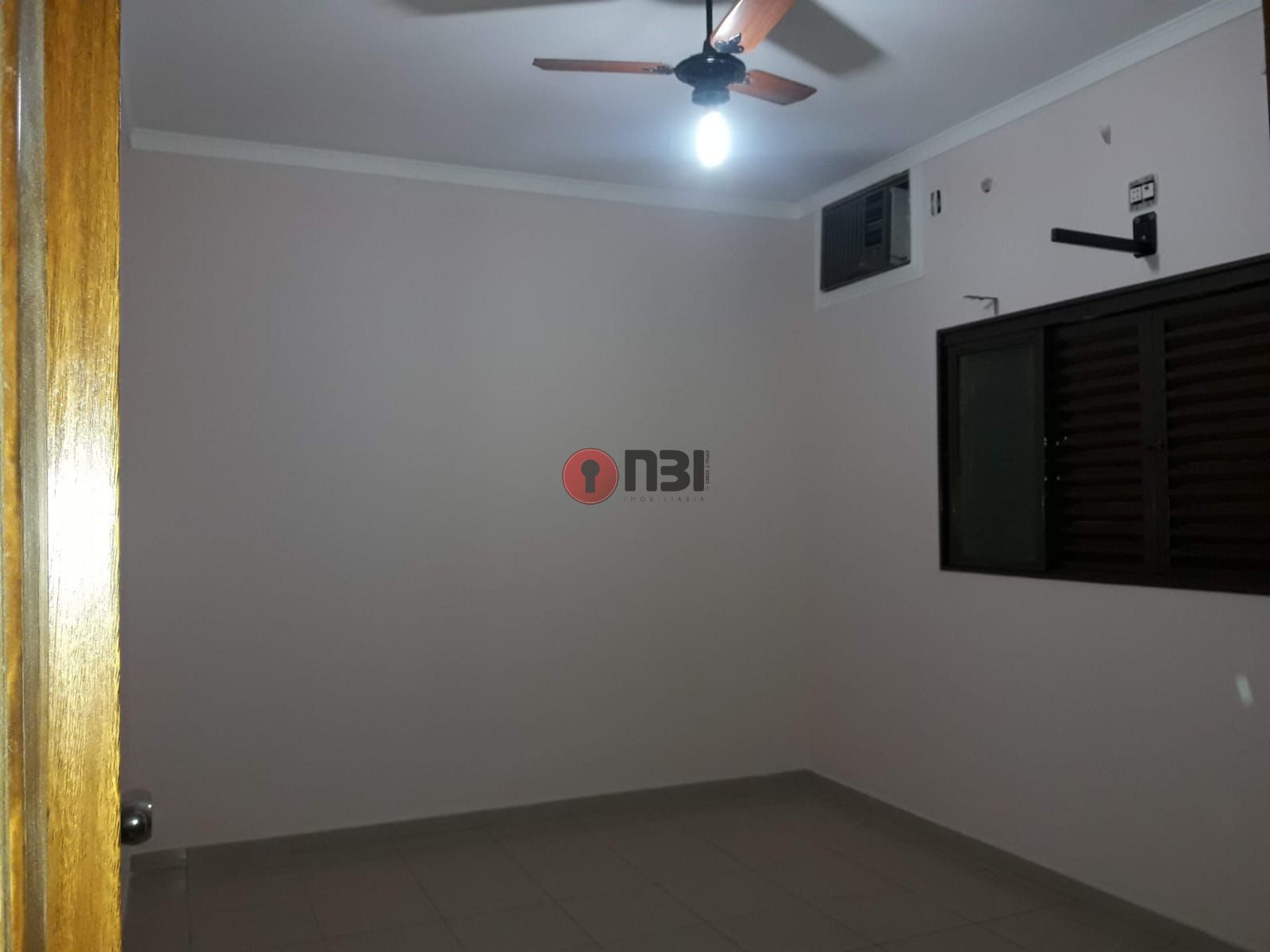 Casa com 3 quartos à venda, 256m² — foto 12 de 26