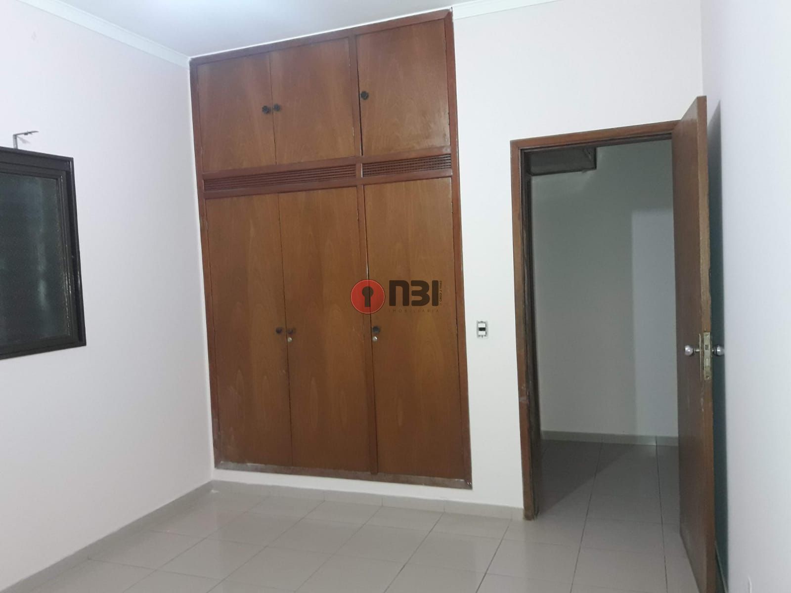 Casa com 3 quartos à venda, 256m² — foto 16 de 26