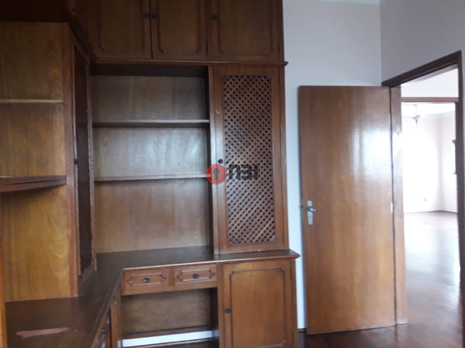 Casa com 3 quartos à venda, 256m² — foto 19 de 26