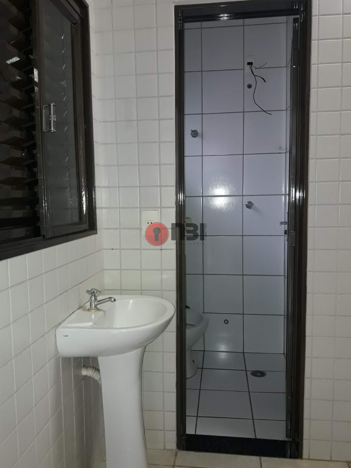 Casa com 3 quartos à venda, 256m² — foto 25 de 26