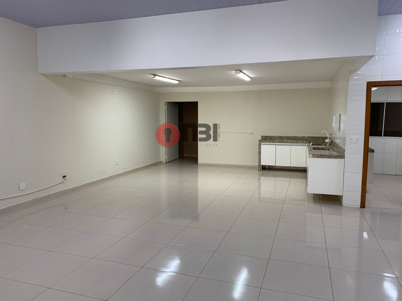 Galpão / Depósito / Armazém  à venda, 273m² — foto 3 de 23