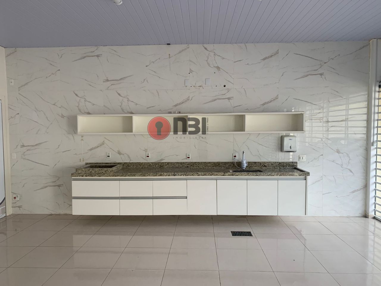 Galpão / Depósito / Armazém  à venda, 273m² — foto 5 de 23