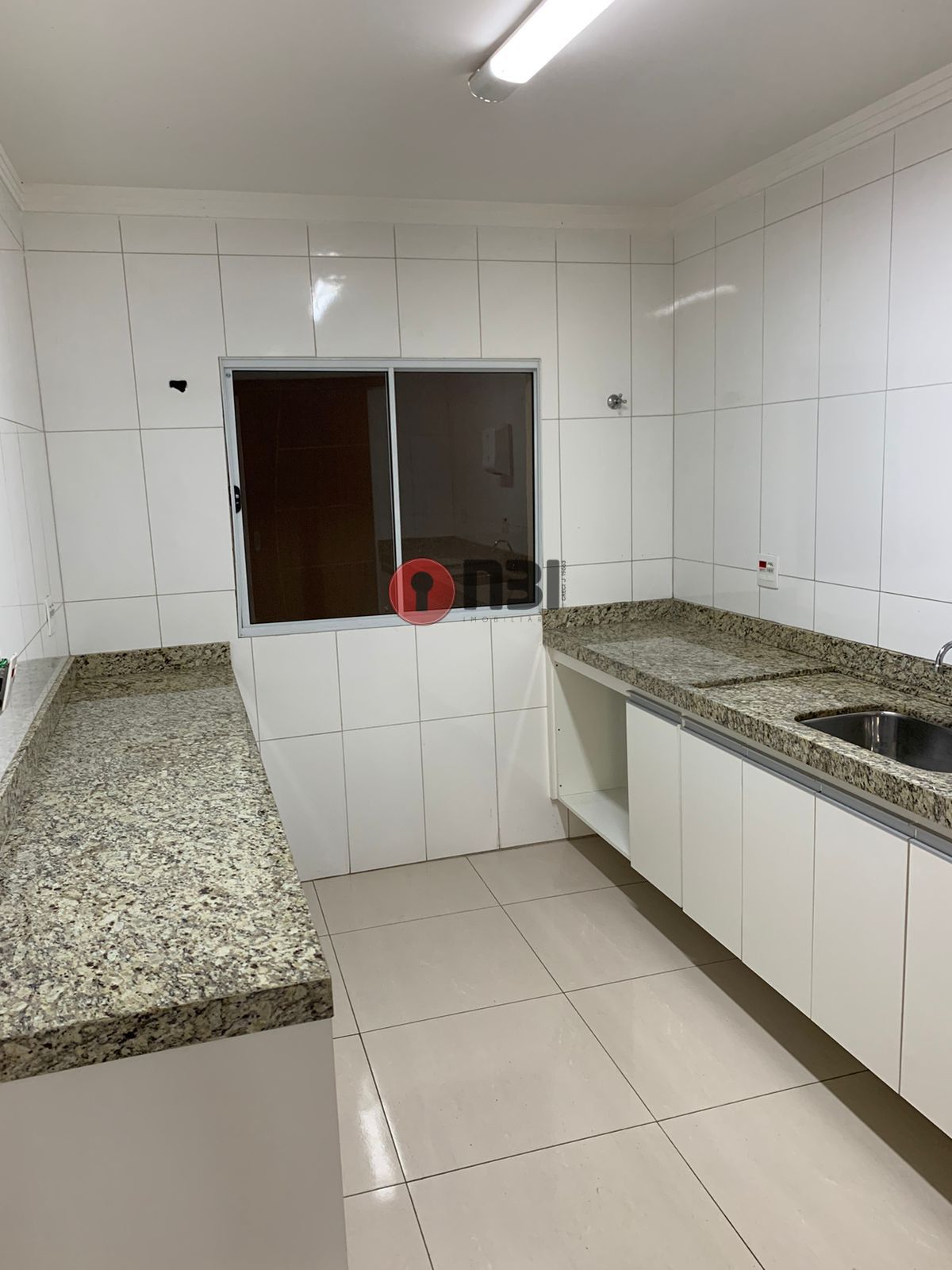 Galpão / Depósito / Armazém  à venda, 273m² — foto 8 de 23