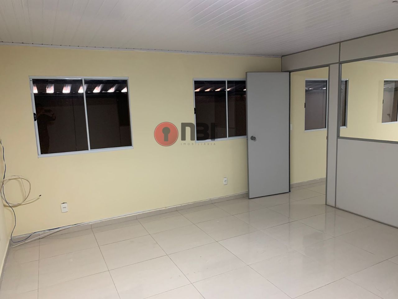 Galpão / Depósito / Armazém  à venda, 273m² — foto 15 de 23