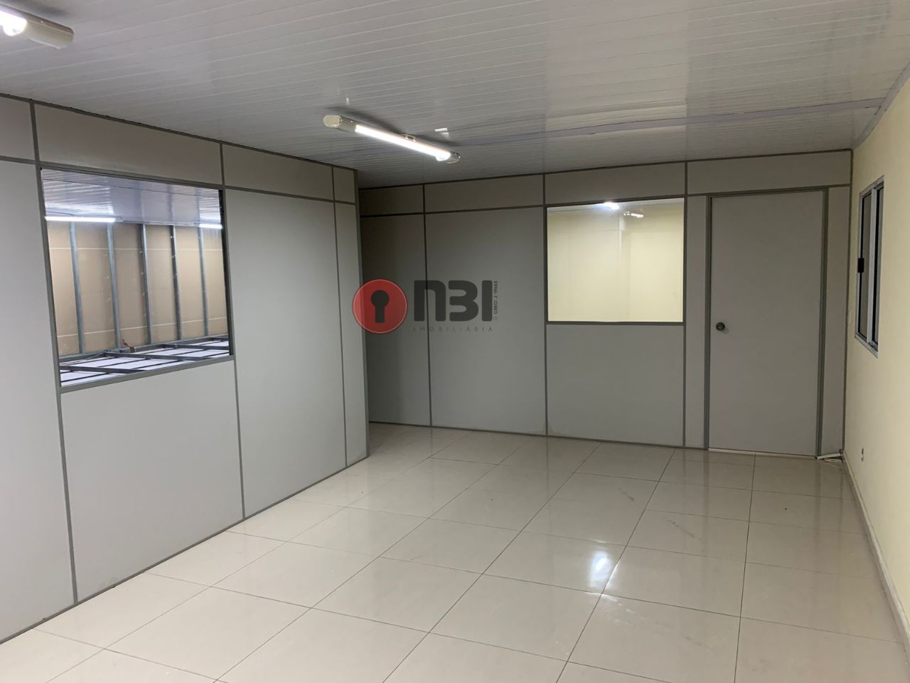 Galpão / Depósito / Armazém  à venda, 273m² — foto 16 de 23