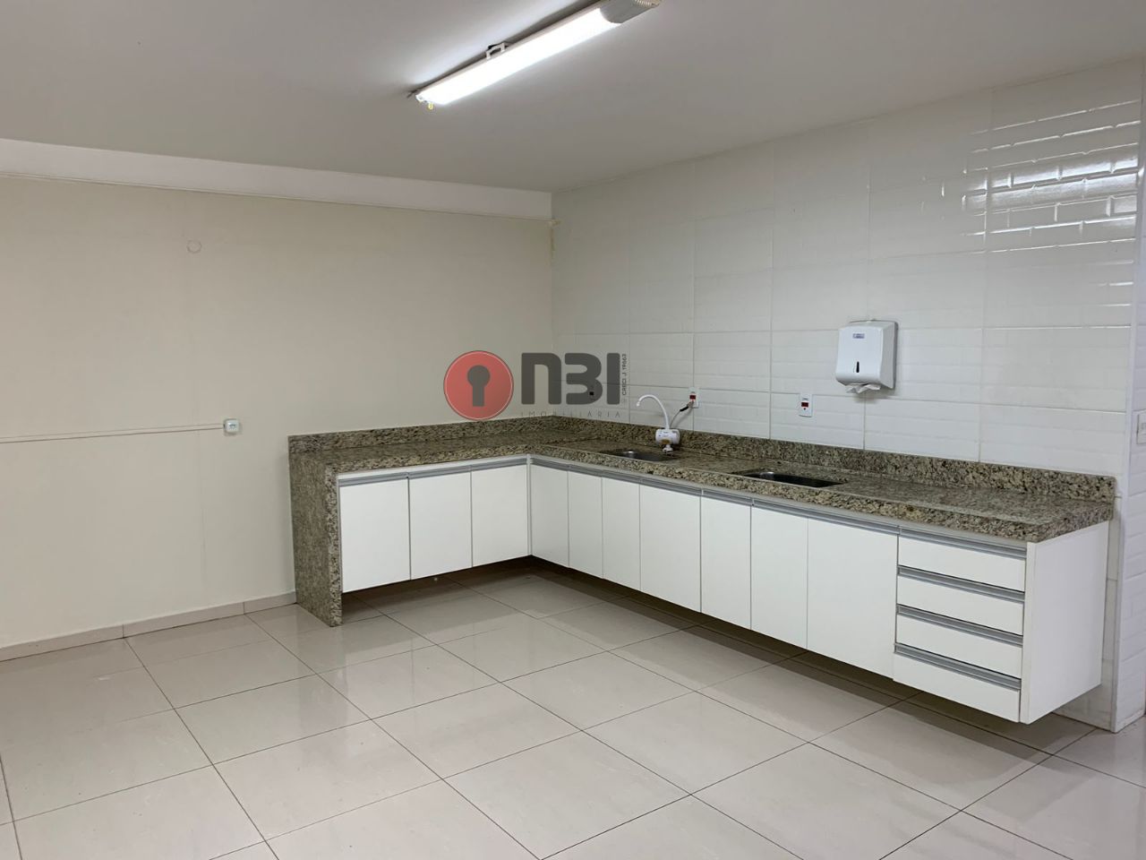 Galpão / Depósito / Armazém  à venda, 273m² — foto 20 de 23