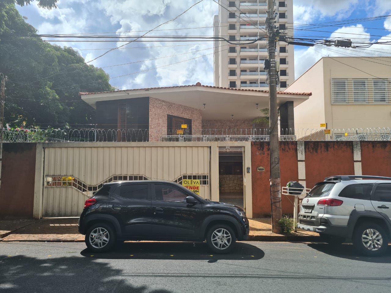 Casa com 2 quartos à venda, 450m² — foto 1 de 33