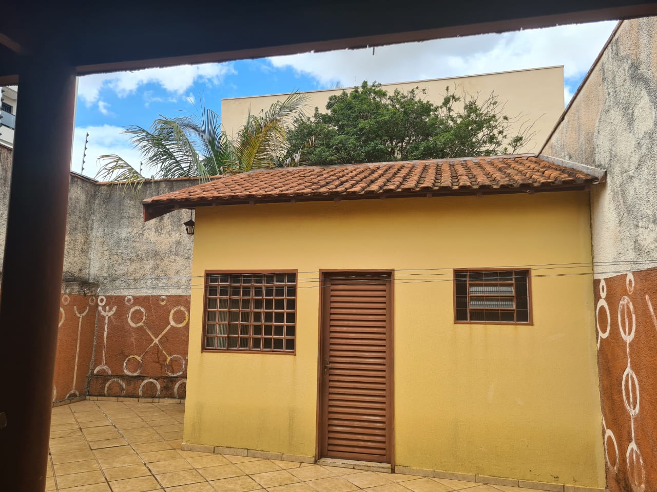 Casa com 2 quartos à venda, 450m² — foto 3 de 33
