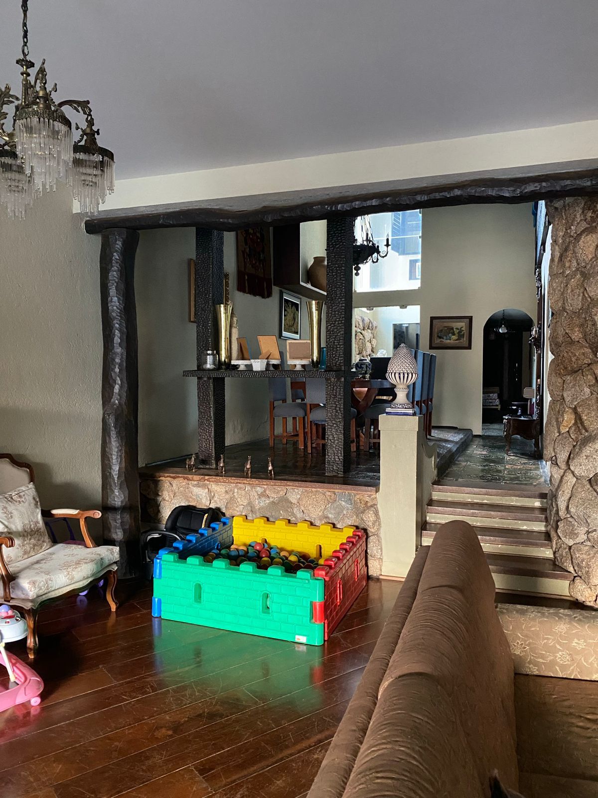 Casa com 4 quartos para aluguel, 640m² — foto 36 de 42
