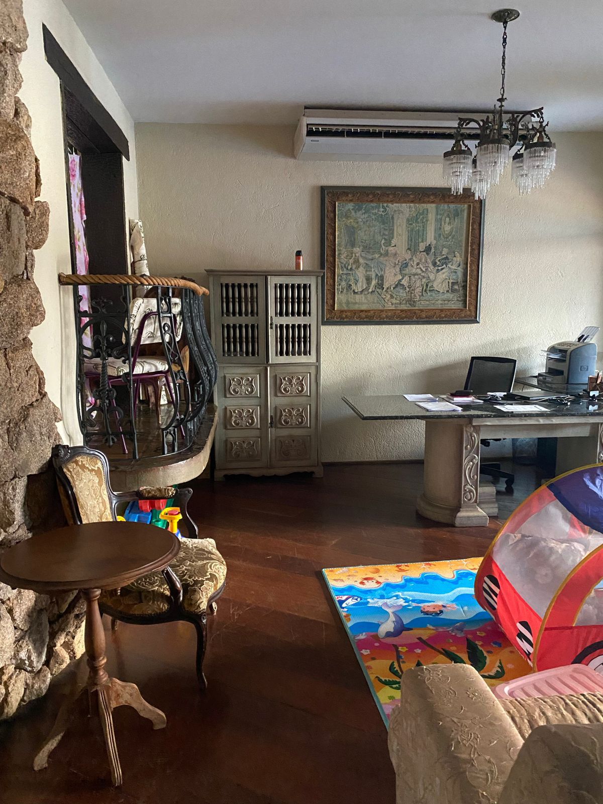 Casa com 4 quartos para aluguel, 640m² — foto 38 de 42