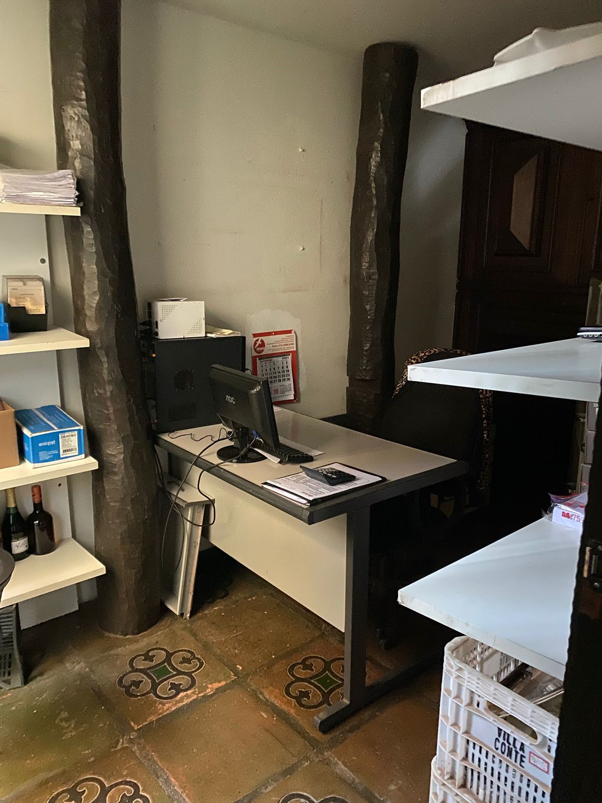 Casa com 4 quartos para aluguel, 640m² — foto 41 de 42
