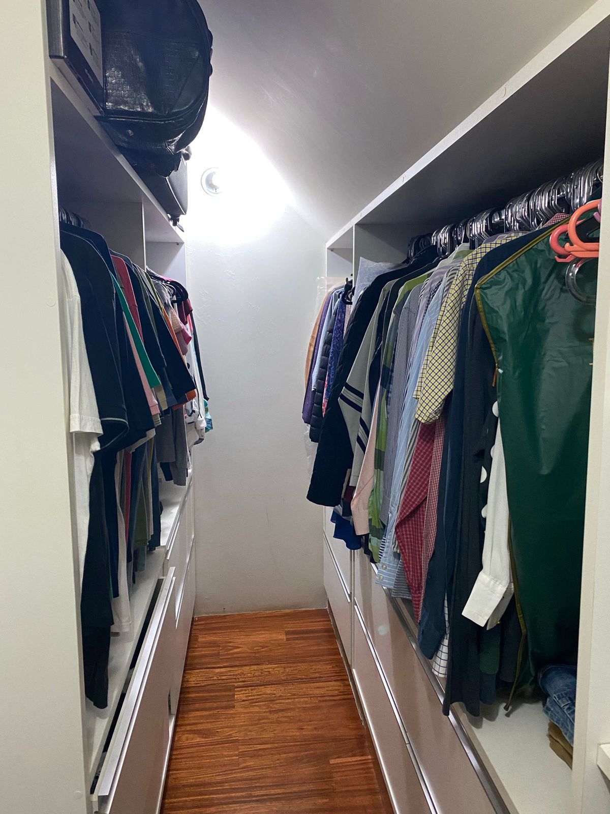 Casa com 4 quartos para aluguel, 640m² — foto 3 de 42