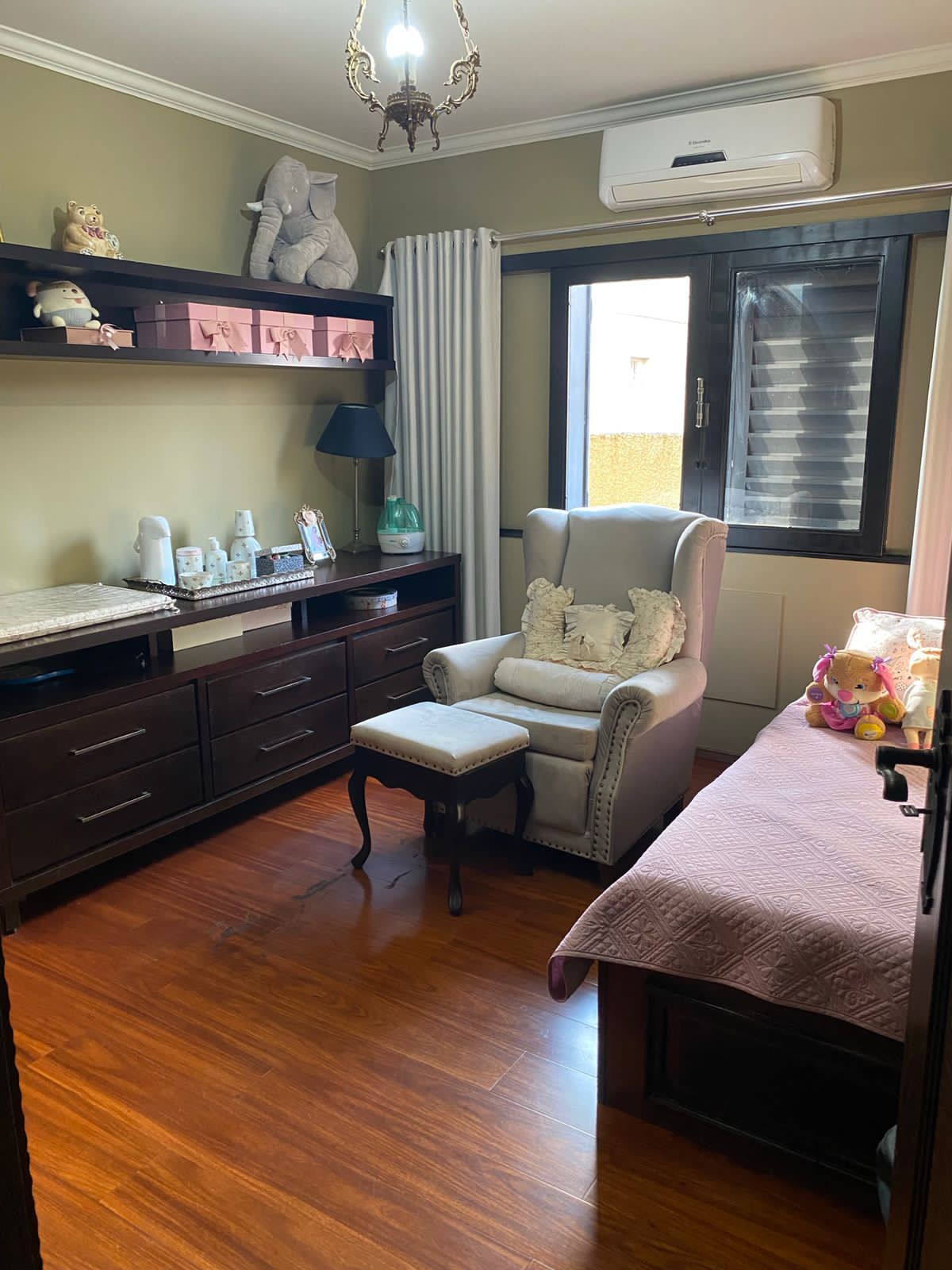 Casa com 4 quartos para aluguel, 640m² — foto 5 de 42