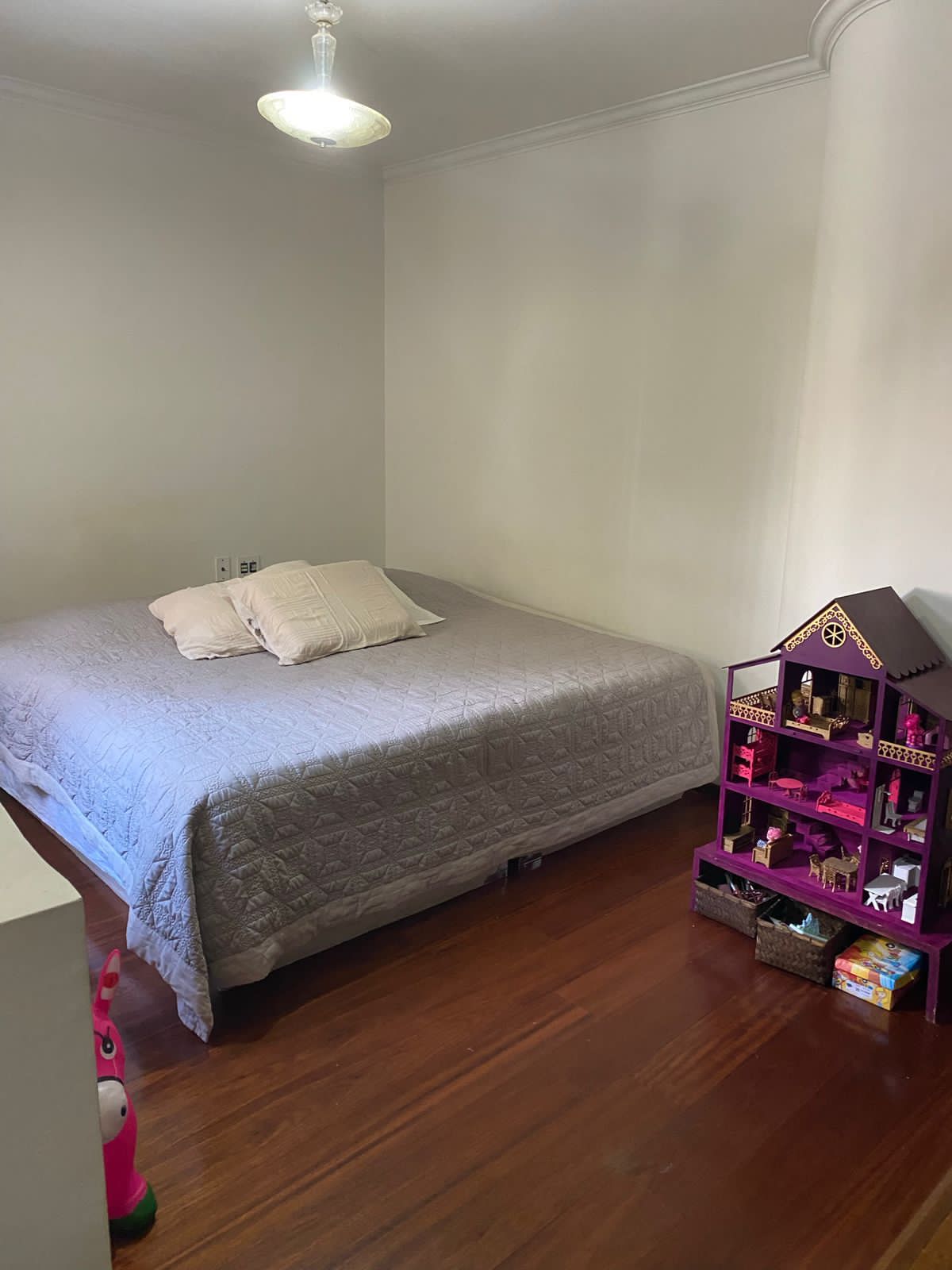 Casa com 4 quartos para aluguel, 640m² — foto 6 de 42