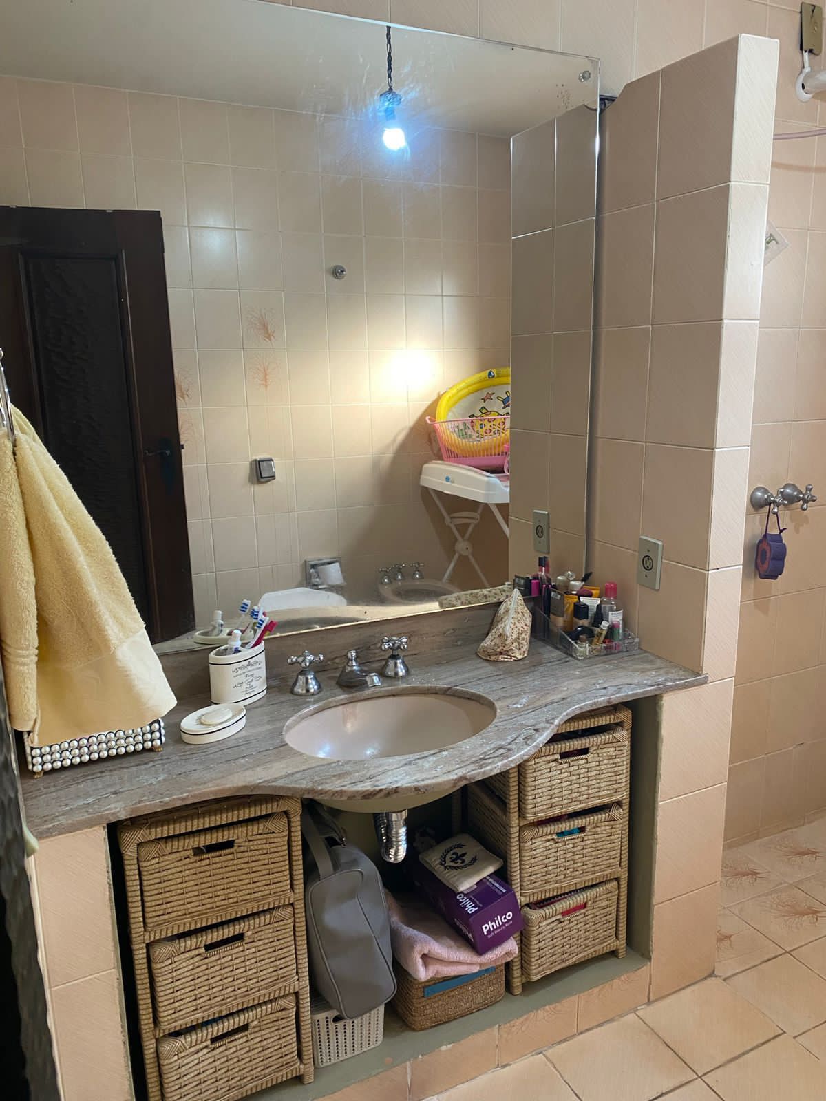 Casa com 4 quartos para aluguel, 640m² — foto 9 de 42