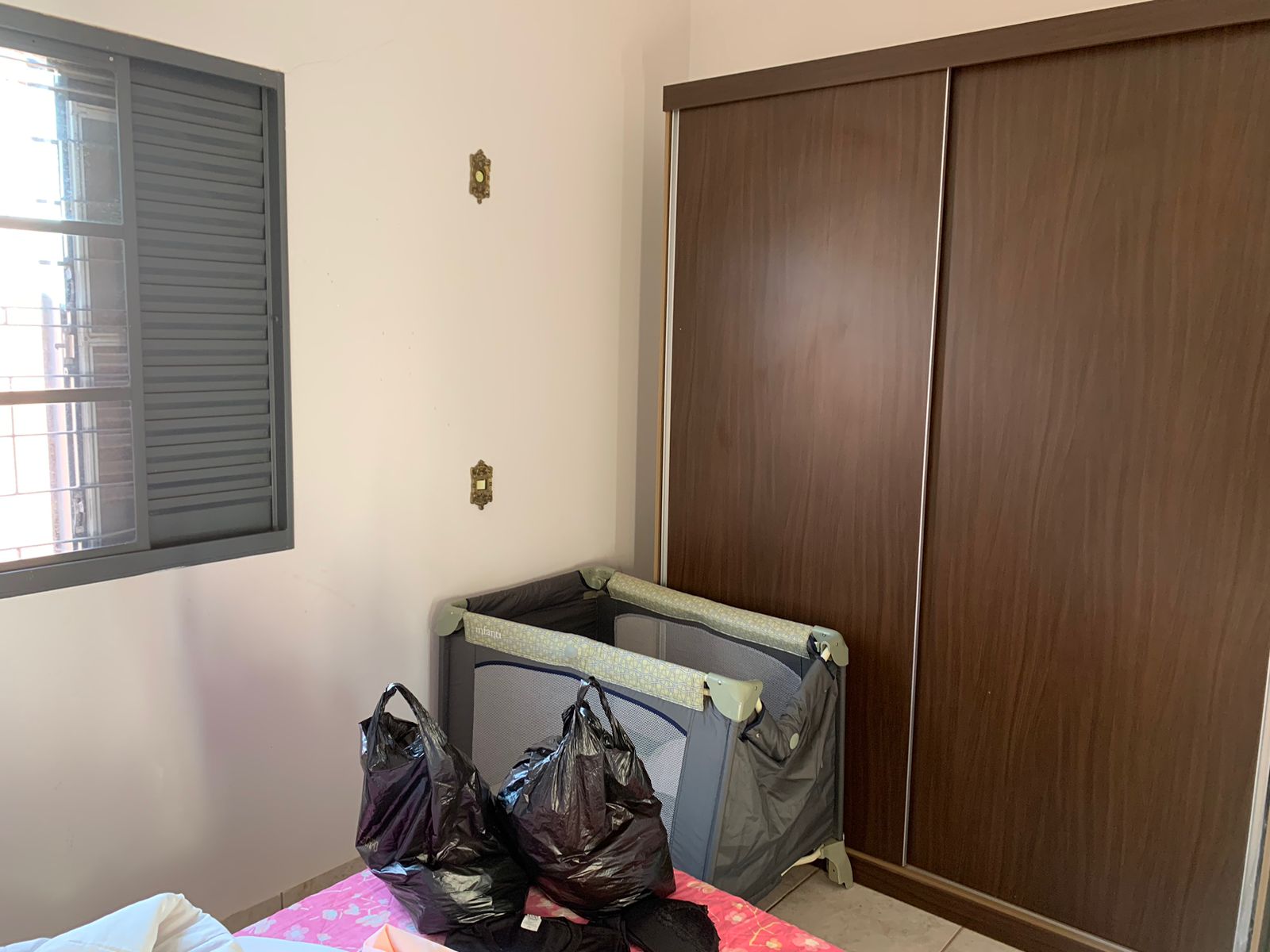 Casa com 5 quartos à venda, 200m² — foto 19 de 27