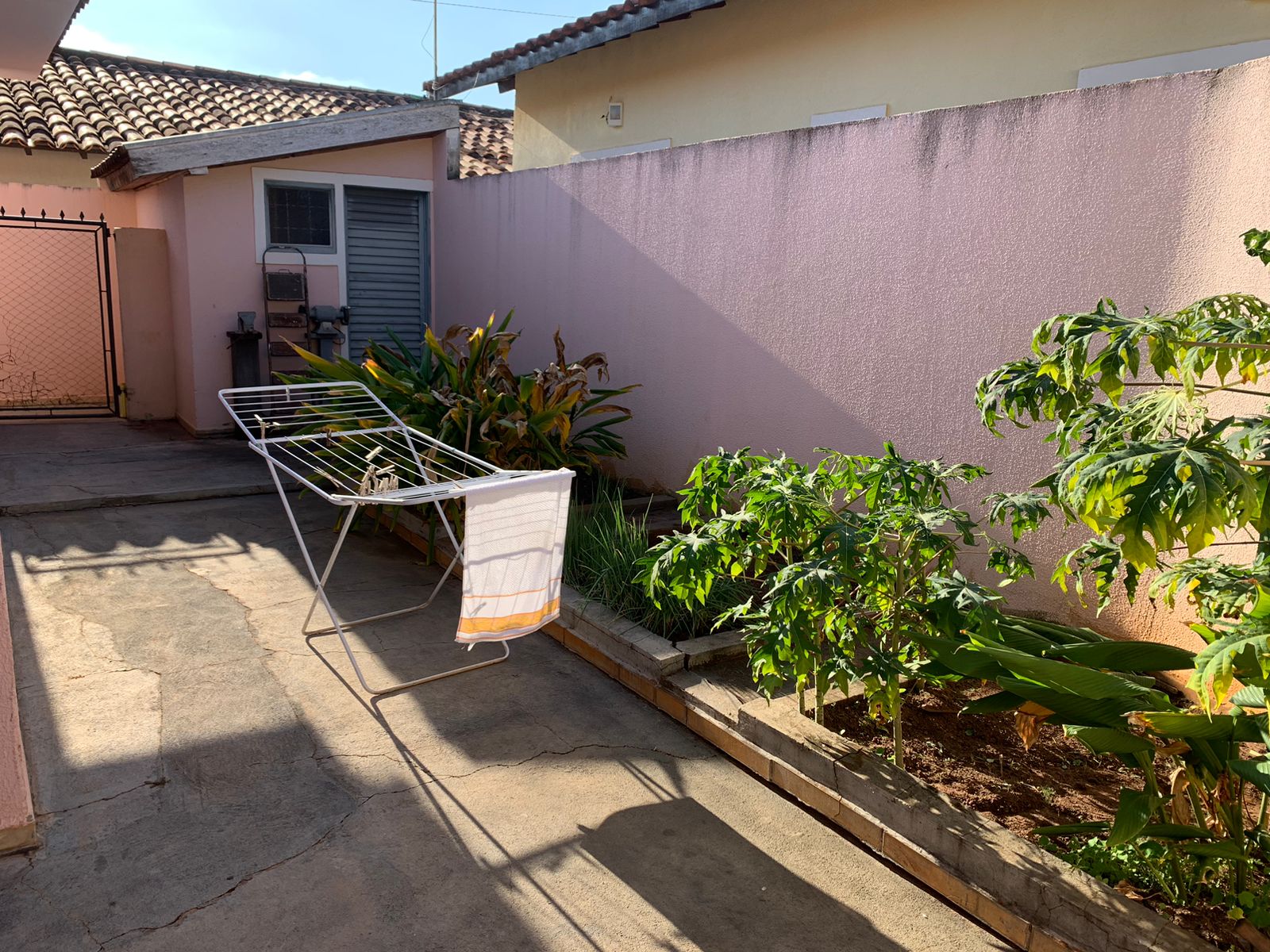 Casa com 5 quartos à venda, 200m² — foto 24 de 27
