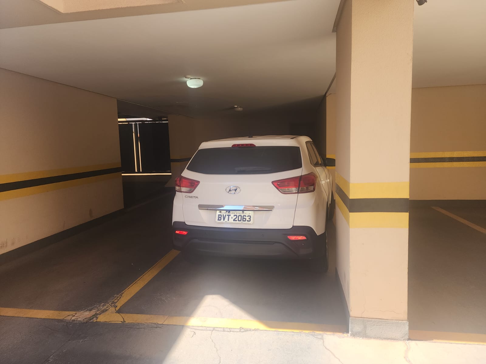 Apartamento com 4 quartos à venda, 250m² — foto 1 de 28