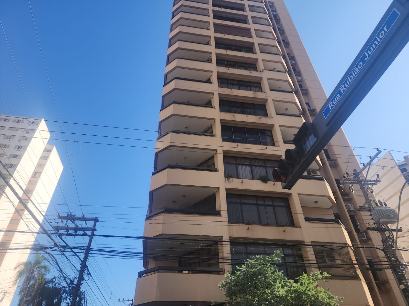 Apartamento com 4 quartos à venda, 250m² — foto 8 de 28