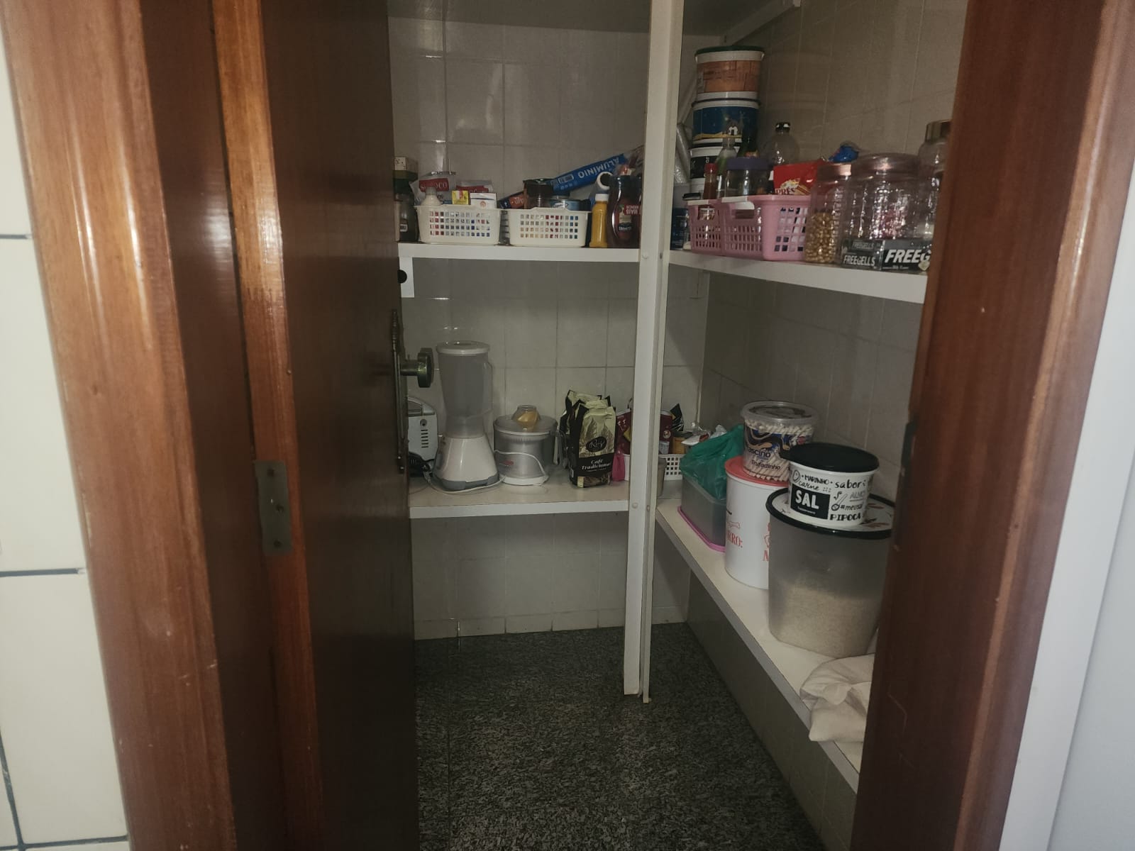 Apartamento com 4 quartos à venda, 250m² — foto 24 de 28