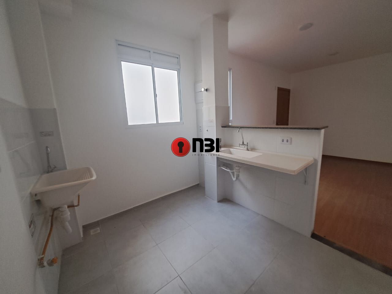 Apartamento com 2 quartos para aluguel, 40m² — foto 2 de 14